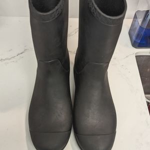 Black ugh rain boots